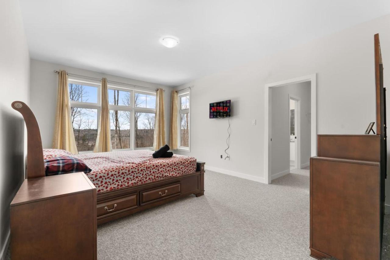 Muskoka Retreat Stunning Hilltop Views هانتسفيل المظهر الخارجي الصورة